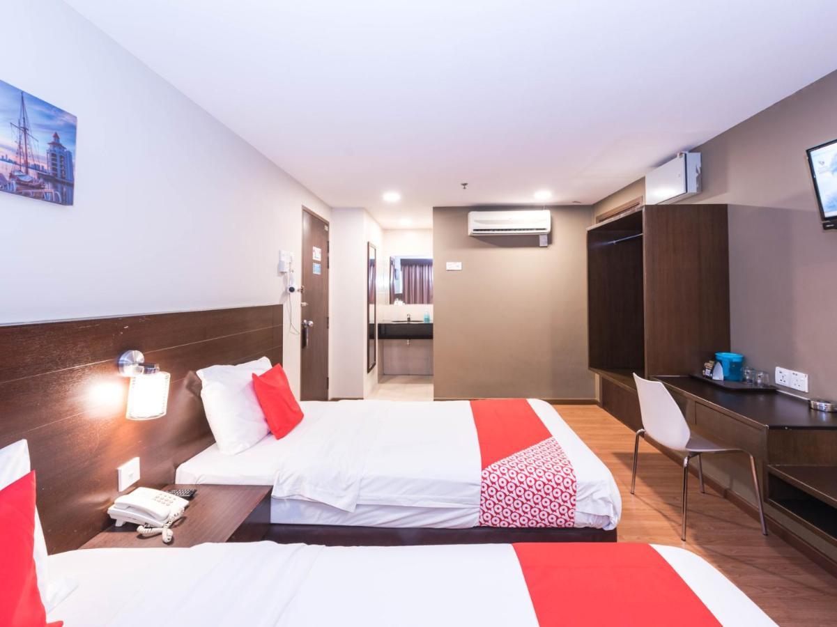 Oyo 89421 Pp Island Hotel George Town  Kültér fotó